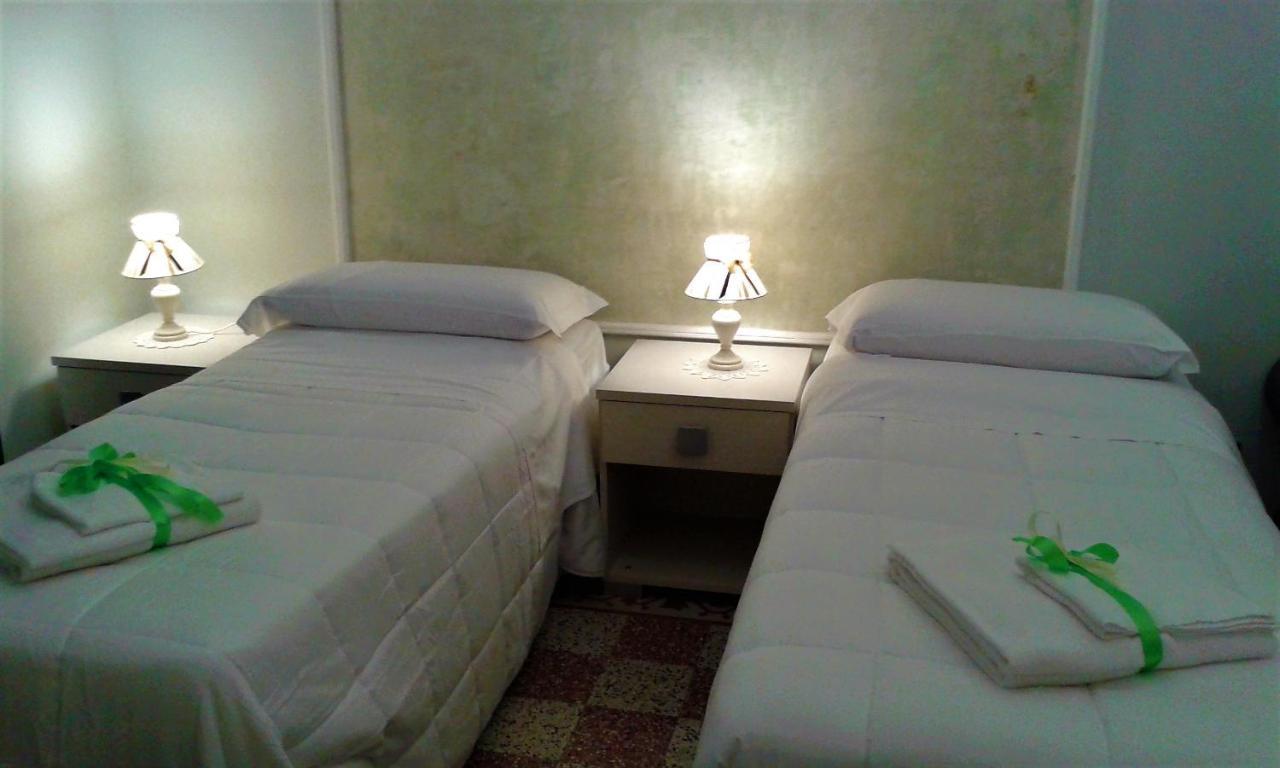 Primo Posto Bed & Breakfast Salerno Exterior photo