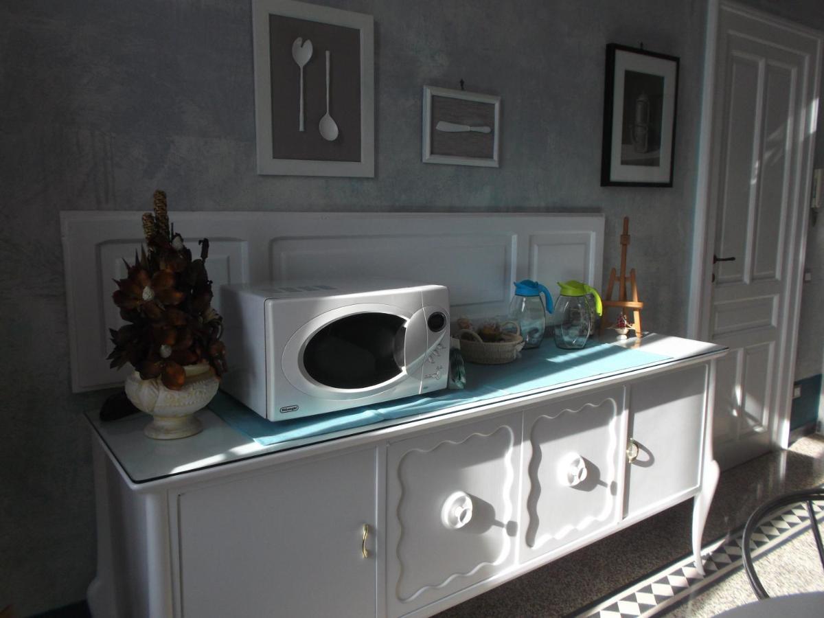 Primo Posto Bed & Breakfast Salerno Exterior photo