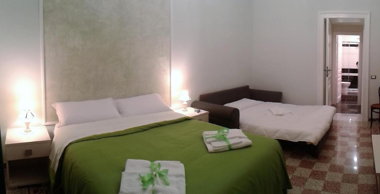 Primo Posto Bed & Breakfast Salerno Exterior photo